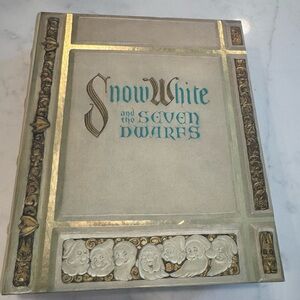 Snow White and the Seven Dwarfs Book keepsake